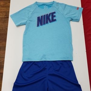 Nike T-Shirt & Shorts Set Boy's 2-Piece Size 7